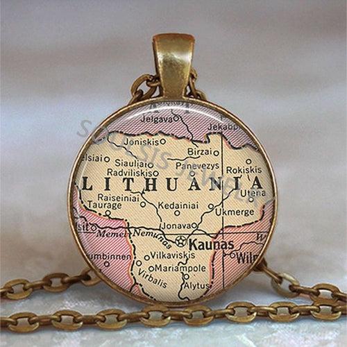 Load image into Gallery viewer, New Arrived Glass Dome Necklace World Map Pendant Bronze Chain Jewelry Lithuania Vintage Map Handmade Glass Cabochon Necklace
