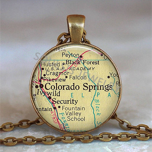 Load image into Gallery viewer, New Arrived Glass Dome Necklace World Map Pendant Bronze Chain Jewelry Lithuania Vintage Map Handmade Glass Cabochon Necklace
