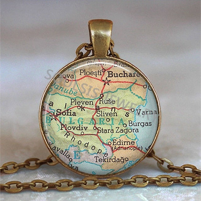 New Arrived Glass Dome Necklace World Map Pendant Bronze Chain Jewelry Lithuania Vintage Map Handmade Glass Cabochon Necklace
