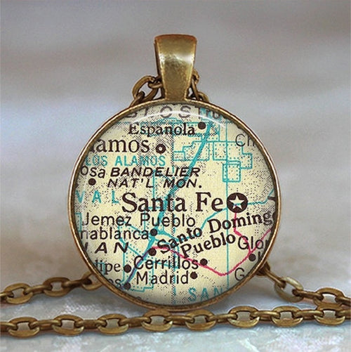 Load image into Gallery viewer, New Arrived Glass Dome Necklace World Map Pendant Bronze Chain Jewelry Lithuania Vintage Map Handmade Glass Cabochon Necklace
