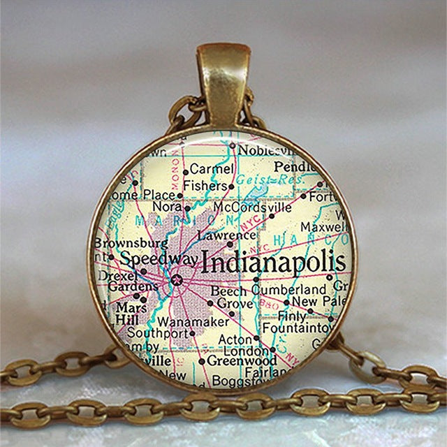 New Arrived Glass Dome Necklace World Map Pendant Bronze Chain Jewelry Lithuania Vintage Map Handmade Glass Cabochon Necklace